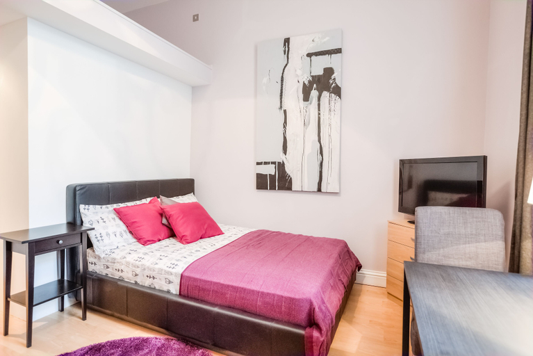 Bedroom 3, QB 6, London