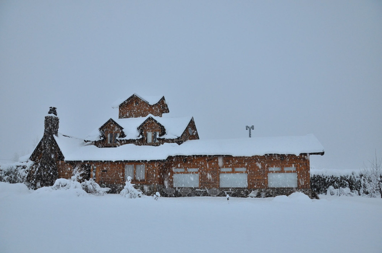 Exterior & Views 2, Hosteria Ruca Kitai, Cushamen