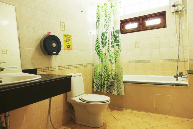Bathroom 3, Blessing Backpackers, Ko Phangan