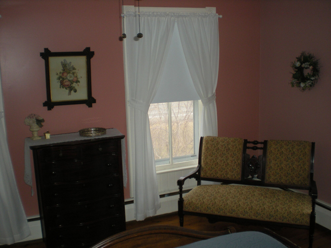 Bedroom 3, The Fox and the Grapes Bed & Breakfast, Seneca
