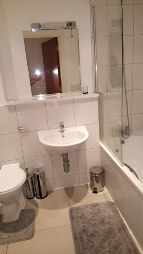 Bathroom, Quayside Apartment Ipswich, Suffolk