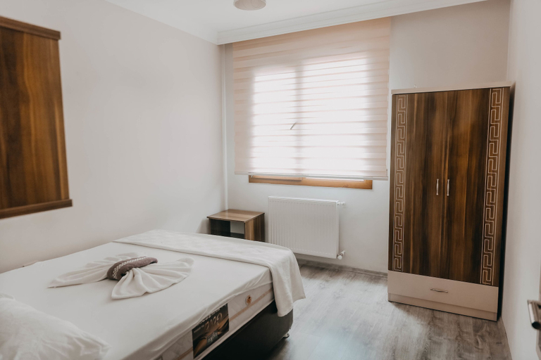 Bedroom 3, Ince Apart, Merkez