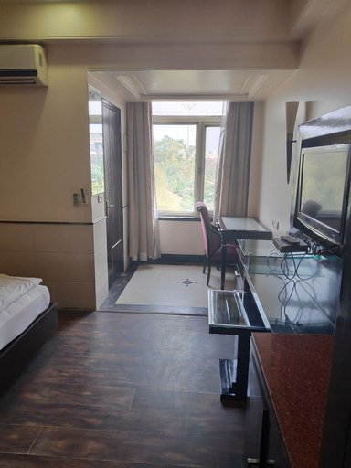 Bedroom 3, Hotel Aadhar, Gurgaon