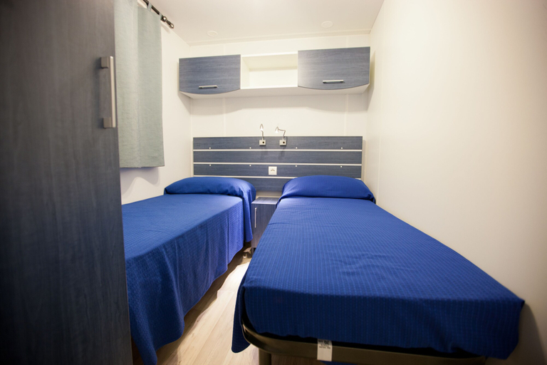 Bedroom 3, Villaggio Camping Blu, Ancona