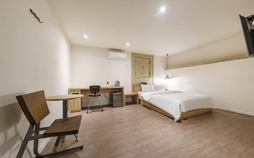 Bedroom 3, HOTEL YaJa West Gate, Cheongju