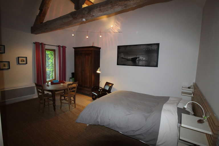Bedroom 5, La Côte Monsieur Chambres d'Hotes, Yonne