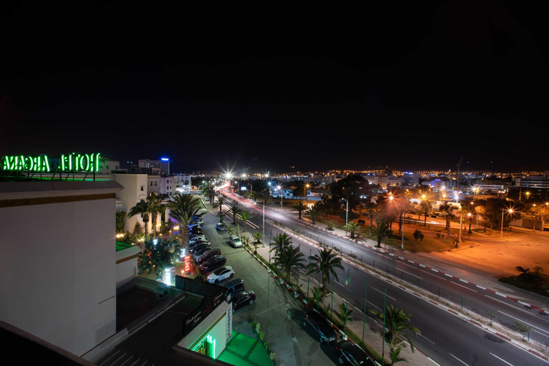 Exterior & Views 29