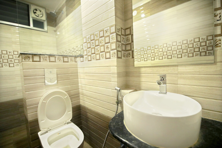 Bathroom 4, Hotel Sunflower, Udaipur
