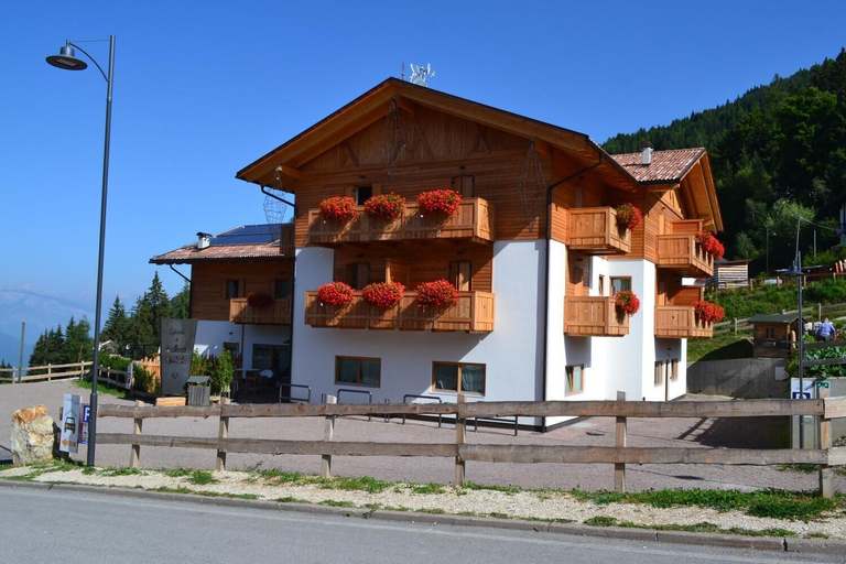 Exterior & Views 2, Garni & Wellness Anderle, Trento