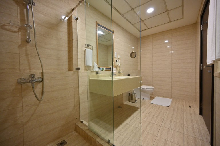 Bedroom 5, Harbour Suites Hotel from Holiday Gulf Hotel, Manama