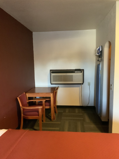 Bedroom 2, Frontier Motel, Decatur
