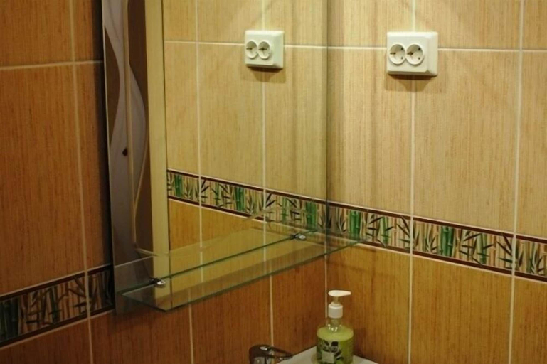 Bathroom 4, 12 Months, Novokuznetskiy