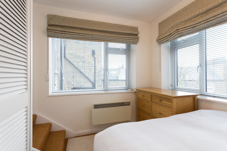Bedroom 2, 1 Bedroom Flat in South Kensington, London