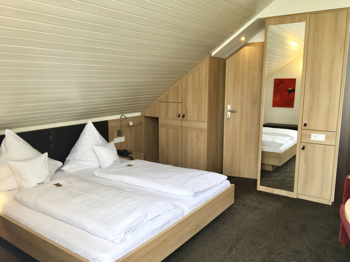 Bedroom 3, Hotel Iris am See, Konstanz