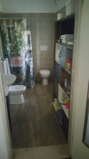 Bathroom 5, B&B All'Aeroporto, Mantua