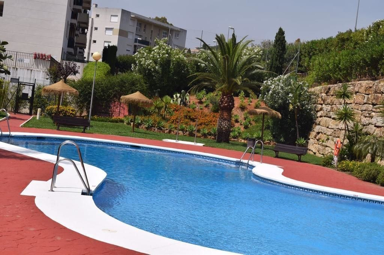 Sport & Beauty 4, Apartamento en Marbella con vistas al golf, Málaga