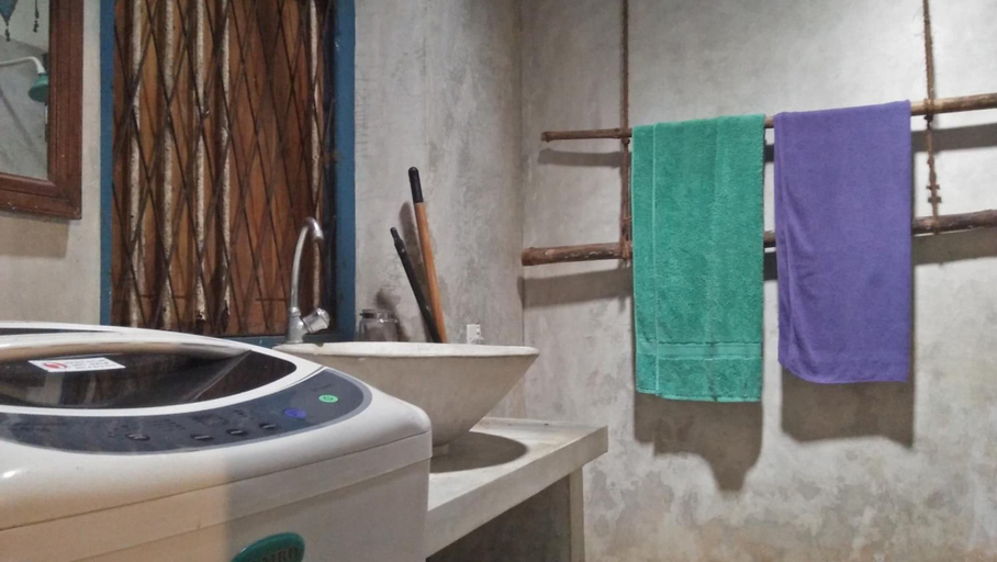Bathroom 3, Jungle house, Habaraduwa