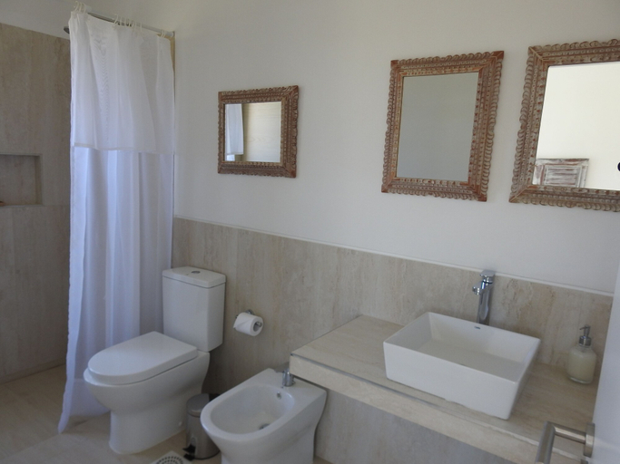 Bathroom 4, Ventarrón, n.a337