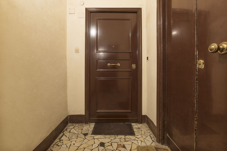 Others 4, Villa Borghese Roomy Flat, Rome