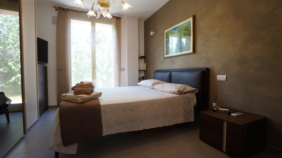 Bedroom 4, B&B Il Melograno, Modena