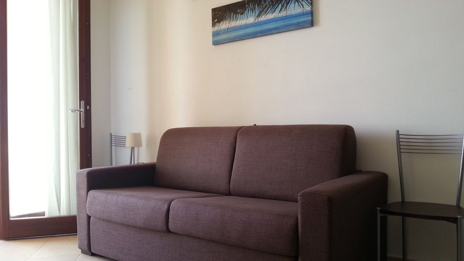 Others 5, Residence Li Russi, Sassari