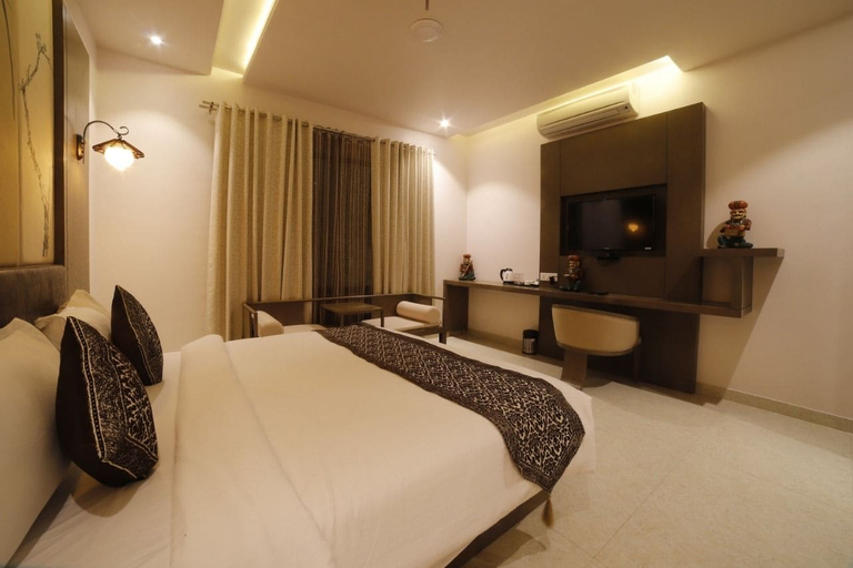 Bedroom 2, Hotel  Options Lawns, Jabalpur