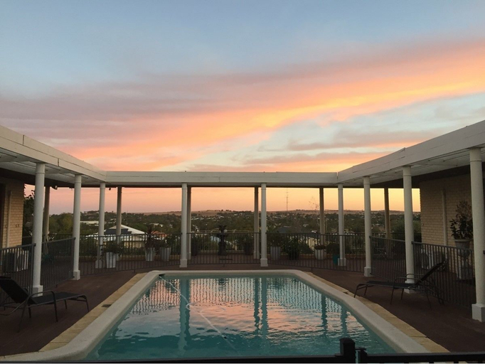 Sport & Beauty, Fairway Manor Accommodation, Northam