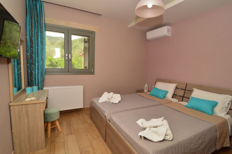 Bedroom 1, Villa Lobos, Ionian Islands