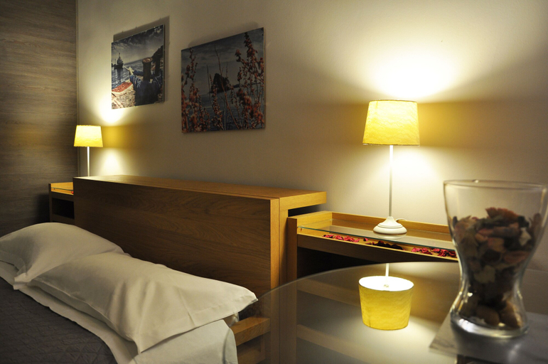 Bedroom 5, Bed & Breakfast Ipnos, Catania