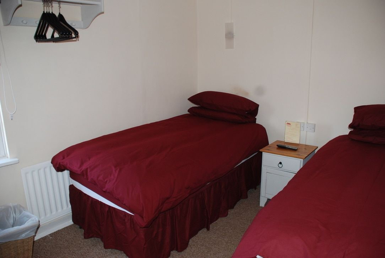 Bedroom 2, The Bridgehouse, Staffordshire