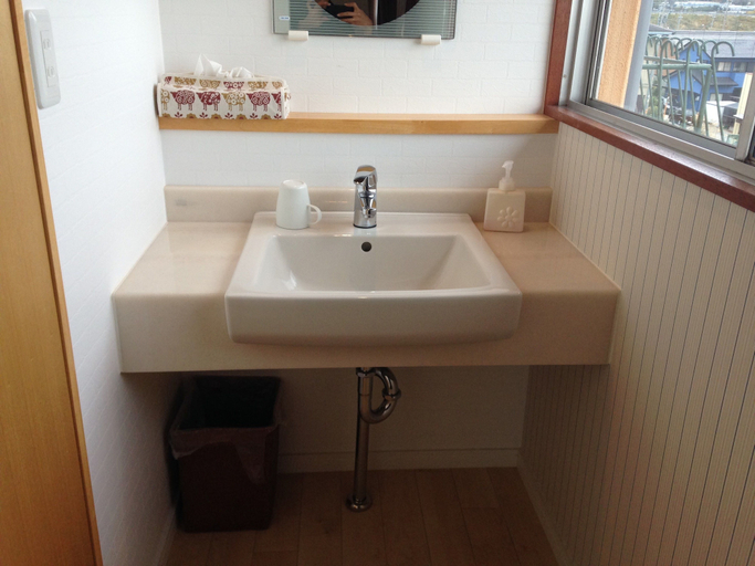Bathroom 4, Gamagori Orange Pension, Gamagōri