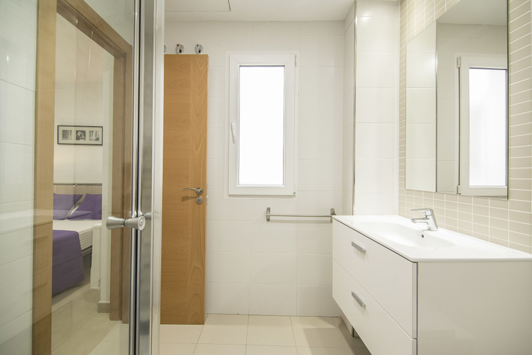 Bathroom 3, EnjoyGranada GRAN VIA B-A & Parking Opcional, Granada
