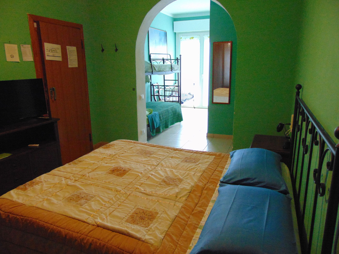 Bedroom 5, B&B Falcone, Chieti
