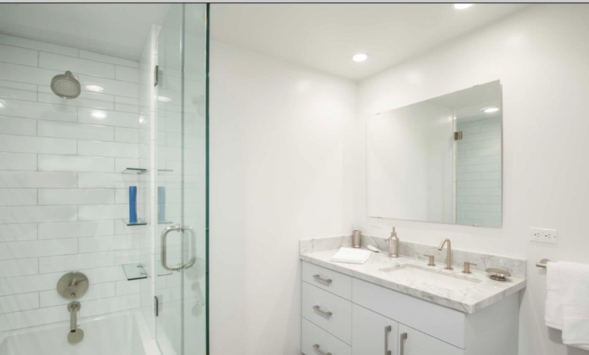 Bathroom 3, Malibu Ocean Front Villa, Los Angeles