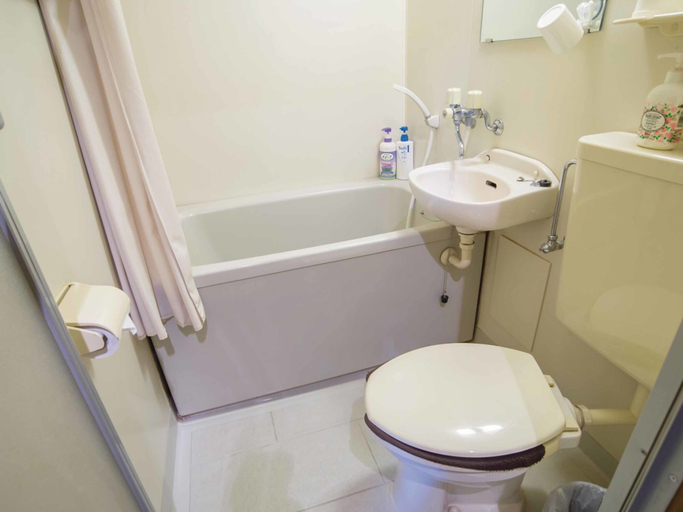 Bathroom 4, Ryokan Kenrokuen, Nobeoka