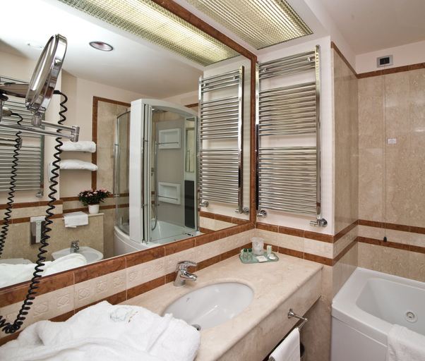 Bathroom 5, Sangallo Palace Perugia, Perugia