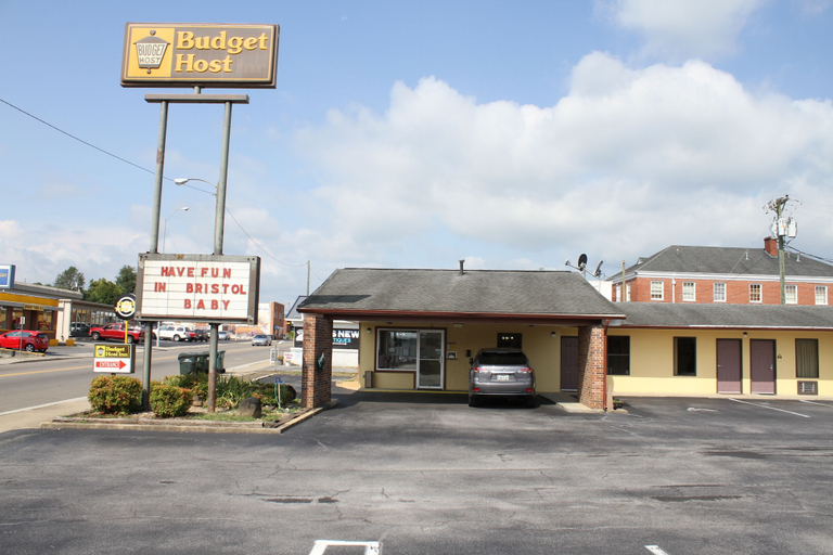 Exterior & Views 2, Budget Host Inn Bristol, Sullivan