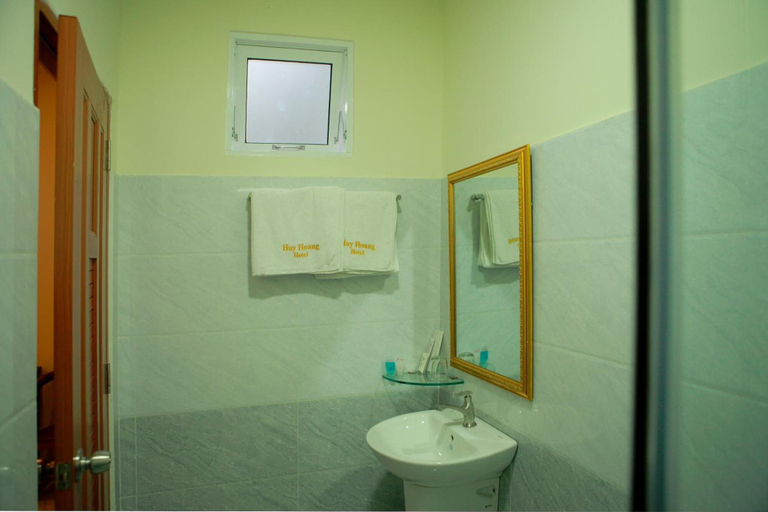 Bathroom 4, Huy Hoang 1 Hotel, Tân Bình