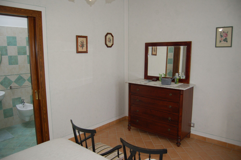 Bedroom 3, Agriturismo Le Rondinelle, Siena