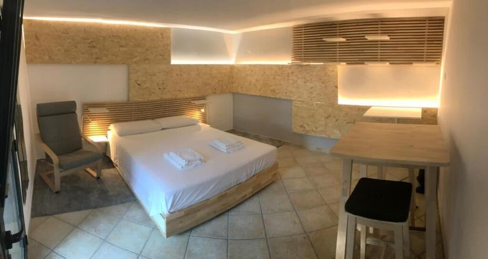 Bedroom 3, Trullo in the Wood, Lecce