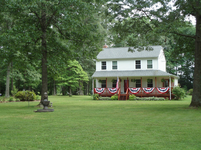 Exterior & Views 2, Shady Acres Bed and Breakfast, Caroline