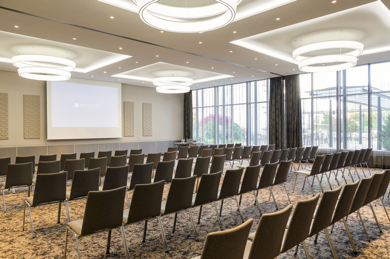Business Facilities 28
