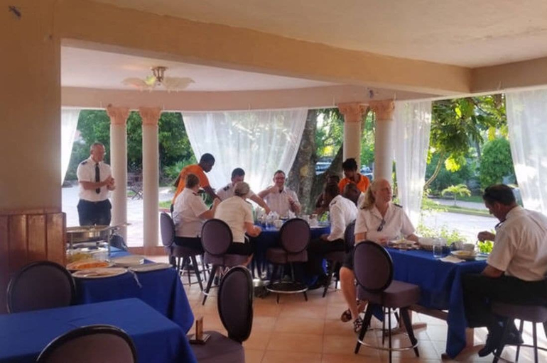 Food & Drinks, Villa Mimosa, les Cayes