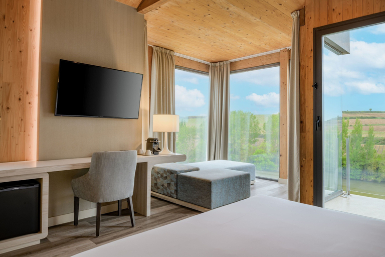 Bedroom 3, Palacio Tondon, Autograph Collection, La Rioja