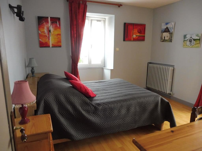 Bedroom 2, Au Pied du Cognelot, Haute-Marne