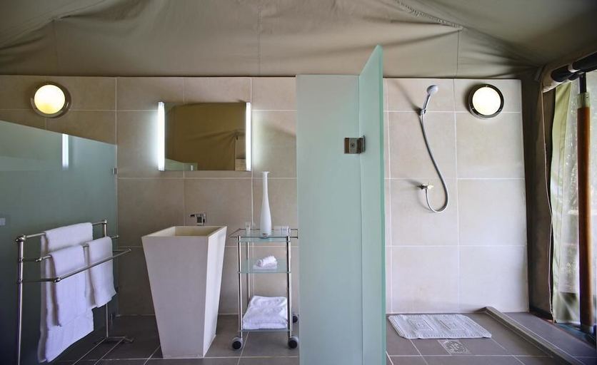 Bathroom 2, Ngerende in the Wild Riverview, Narok West