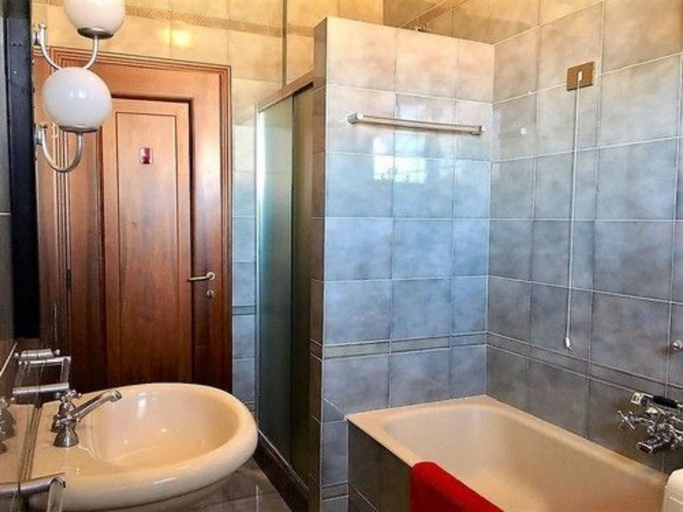 Bathroom 4, Desenzanoloft – Appartamento Buena Vista Desenzano, Brescia