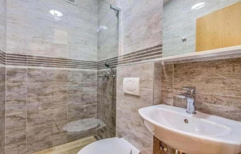 Bathroom 4, House Beba, Vinodolska