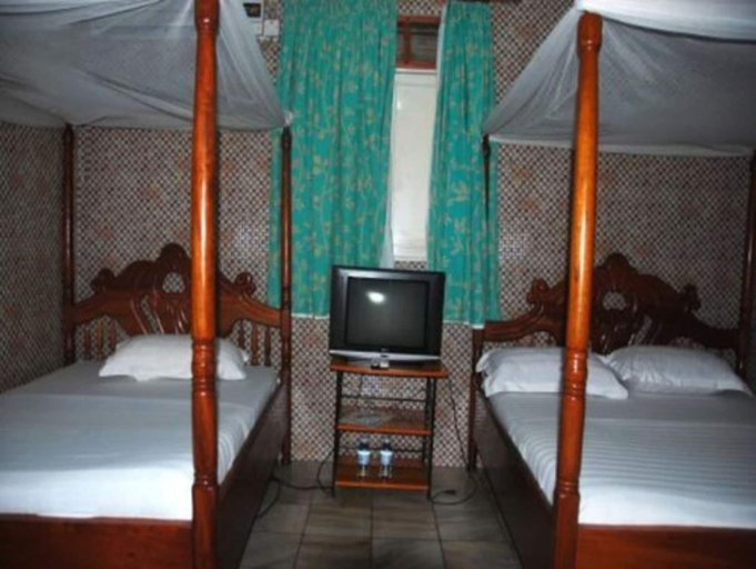 Bedroom 4, Sandton Hotel Kasese, Busongora