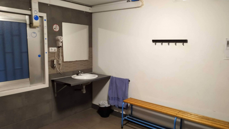 Bathroom 4, Arc House Barcelona, Barcelona